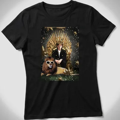 Realistic print of King Lewis Capaldi on a throne with a lion. — printed on a women's shirt